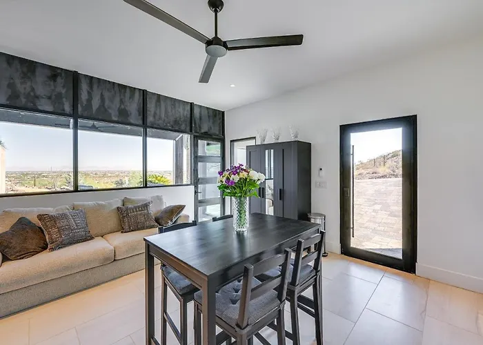 Near Trails! Mtn-view Couples Haven In Apartment Queen Creek